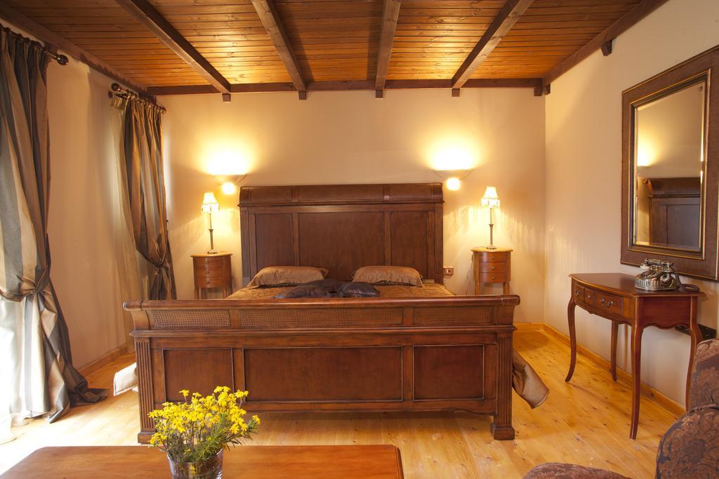 Refanidis Natural Luxury Hotel Áno Poróïa Quarto foto